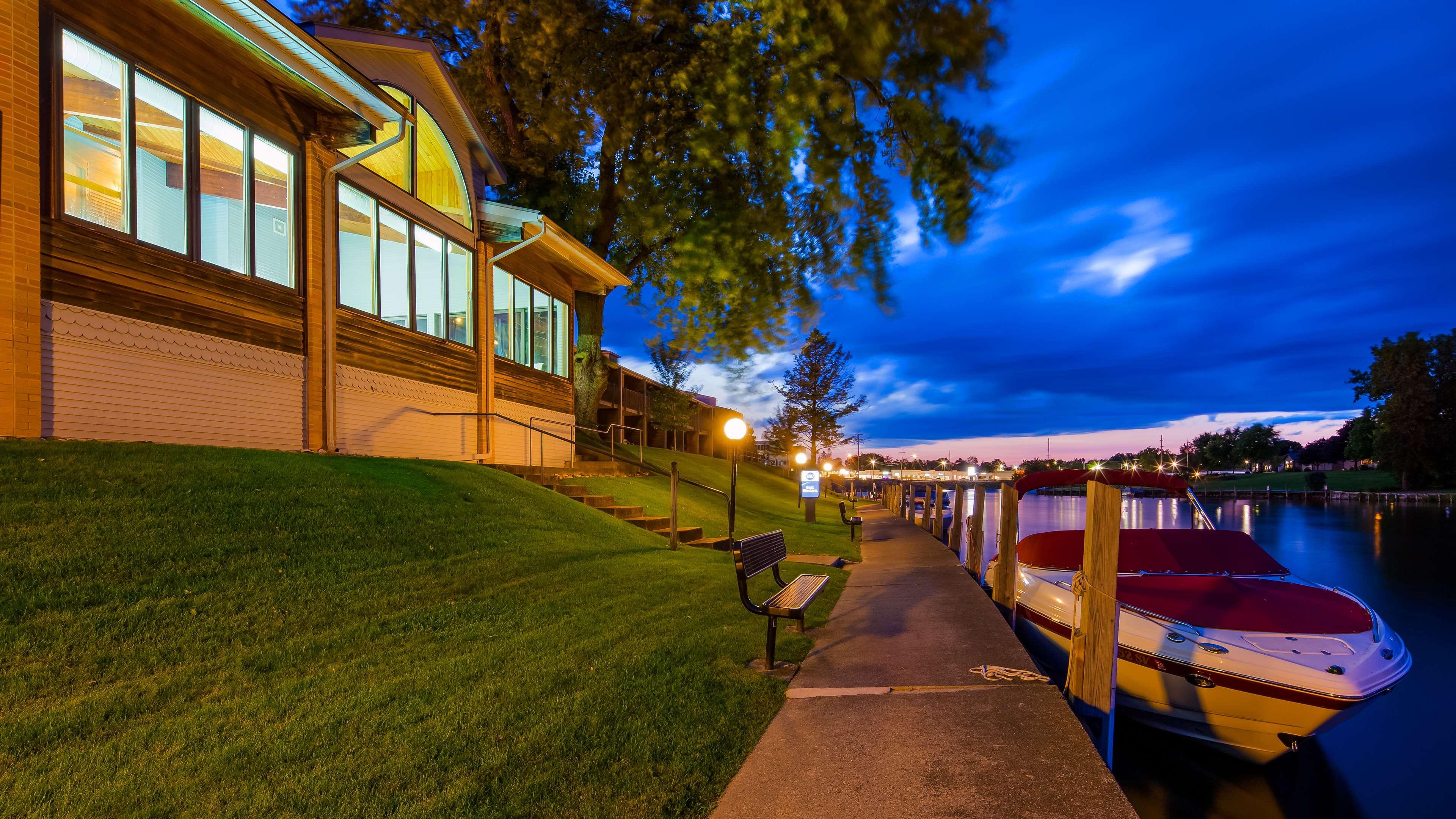 Best Western River Terrace Чебойген Екстер'єр фото